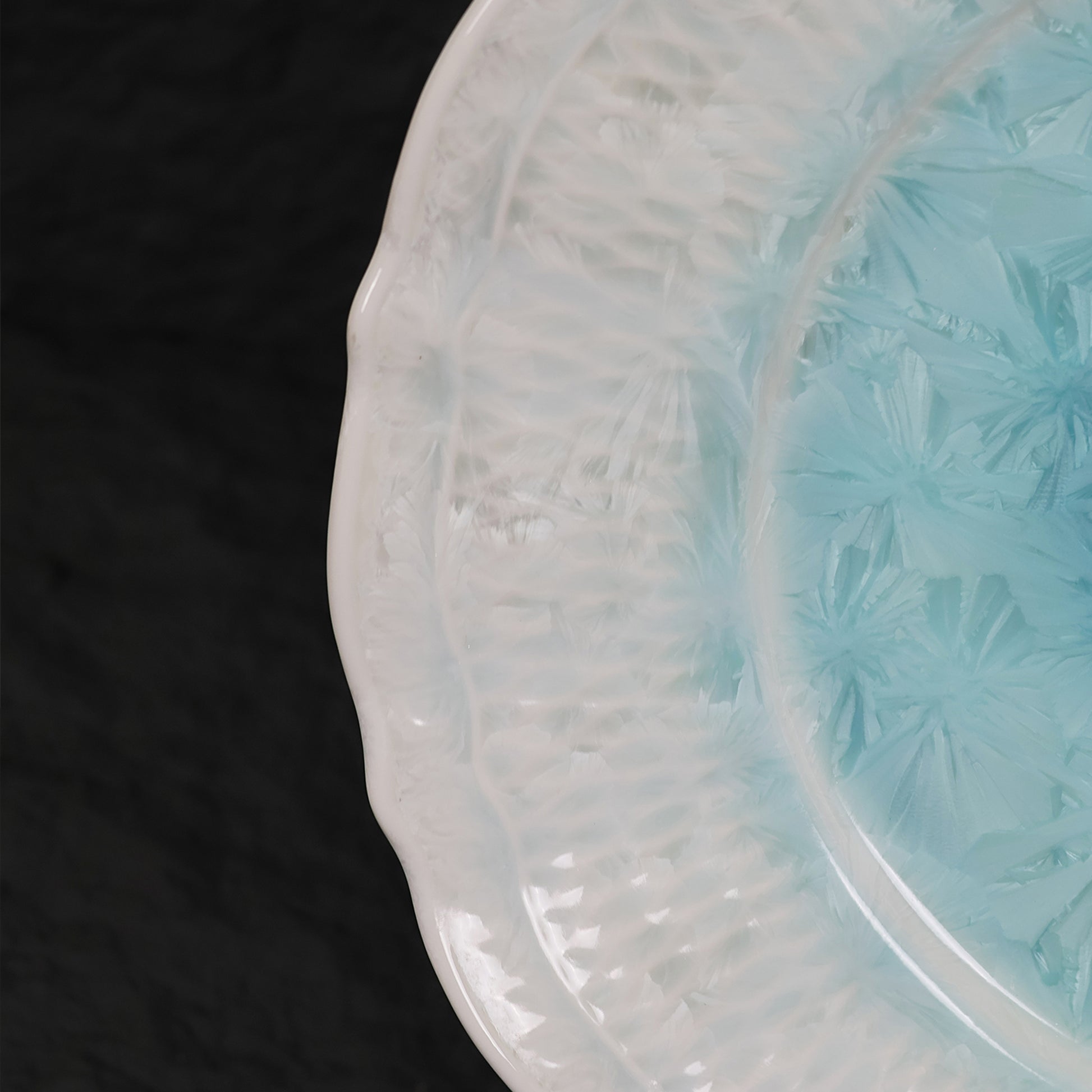 Frozen Lake | Handmade Ceramic Crystalline Glaze Dinner Plate with Floral Rim - Je t'aime Resolute