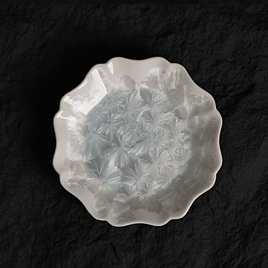 Glacier Veil | Scalloped Edge Handmade Ceramic Crystalline Glaze Dessert Plate - Je t'aime Resolute