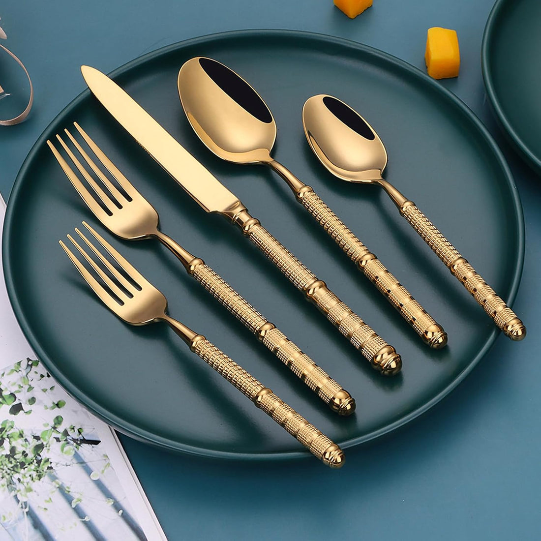JR French Vintage Embossed Gold-Plated Stainless Steel Cutlery Set (5 pcs) - Je t'aime Resolute