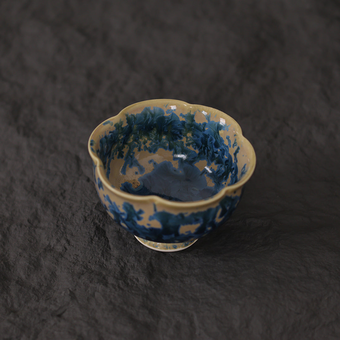 Indigo Bloom | Handmade Flower-Shaped Ceramic Crystalline Glaze Teacup - Je t'aime Resolute