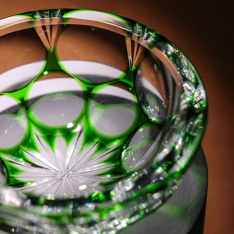 Edo Kiriko Emerald Green Crystal Glass Cup Small Sake Cup Hand-Engraved Tea Tasting Cup Japanese Sake Cup Spirits Cup - Je t'aime Resolute
