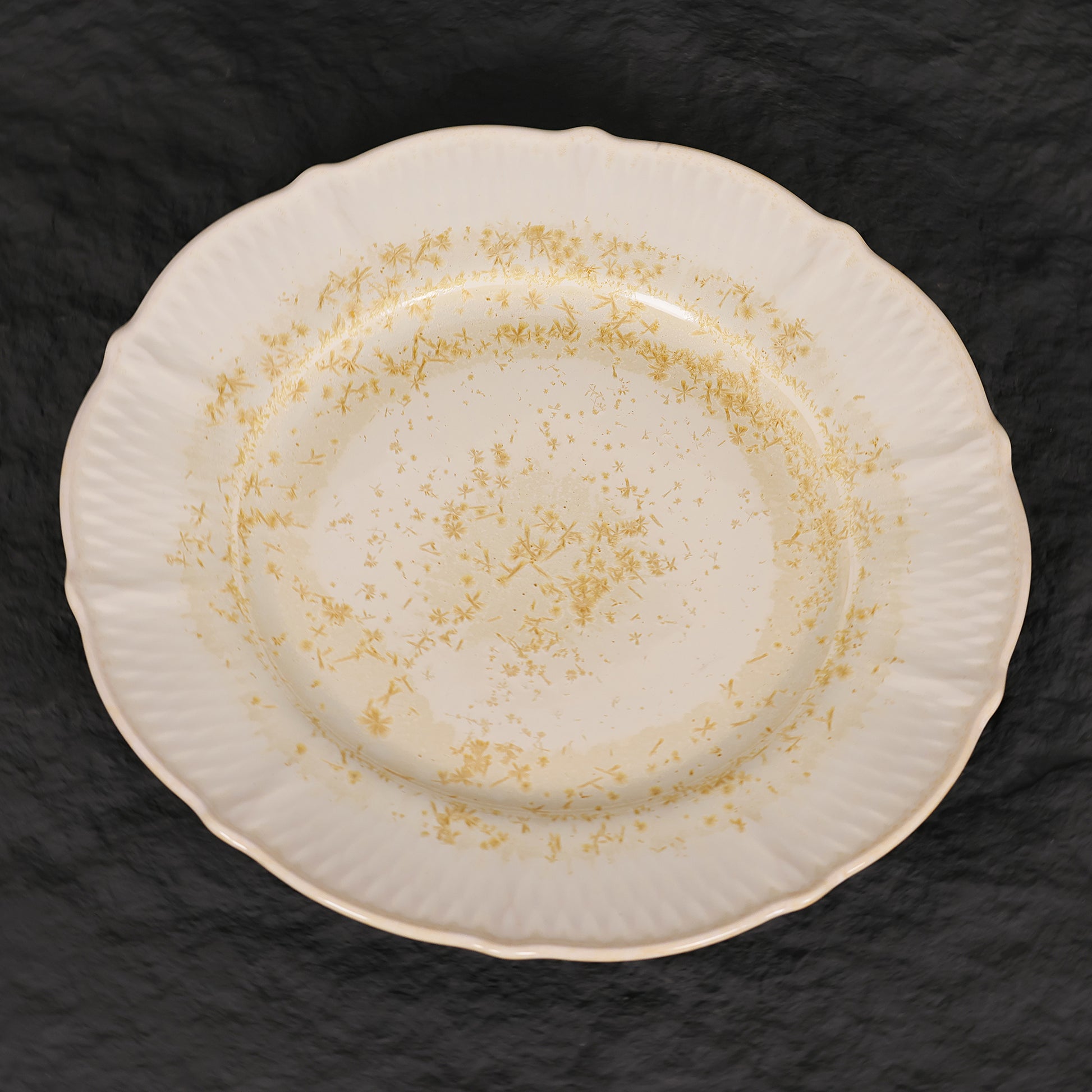 Golden Osmanthus | Handmade Ceramic Crystalline Glaze Dinner Plate with Floral Rim - Je t'aime Resolute
