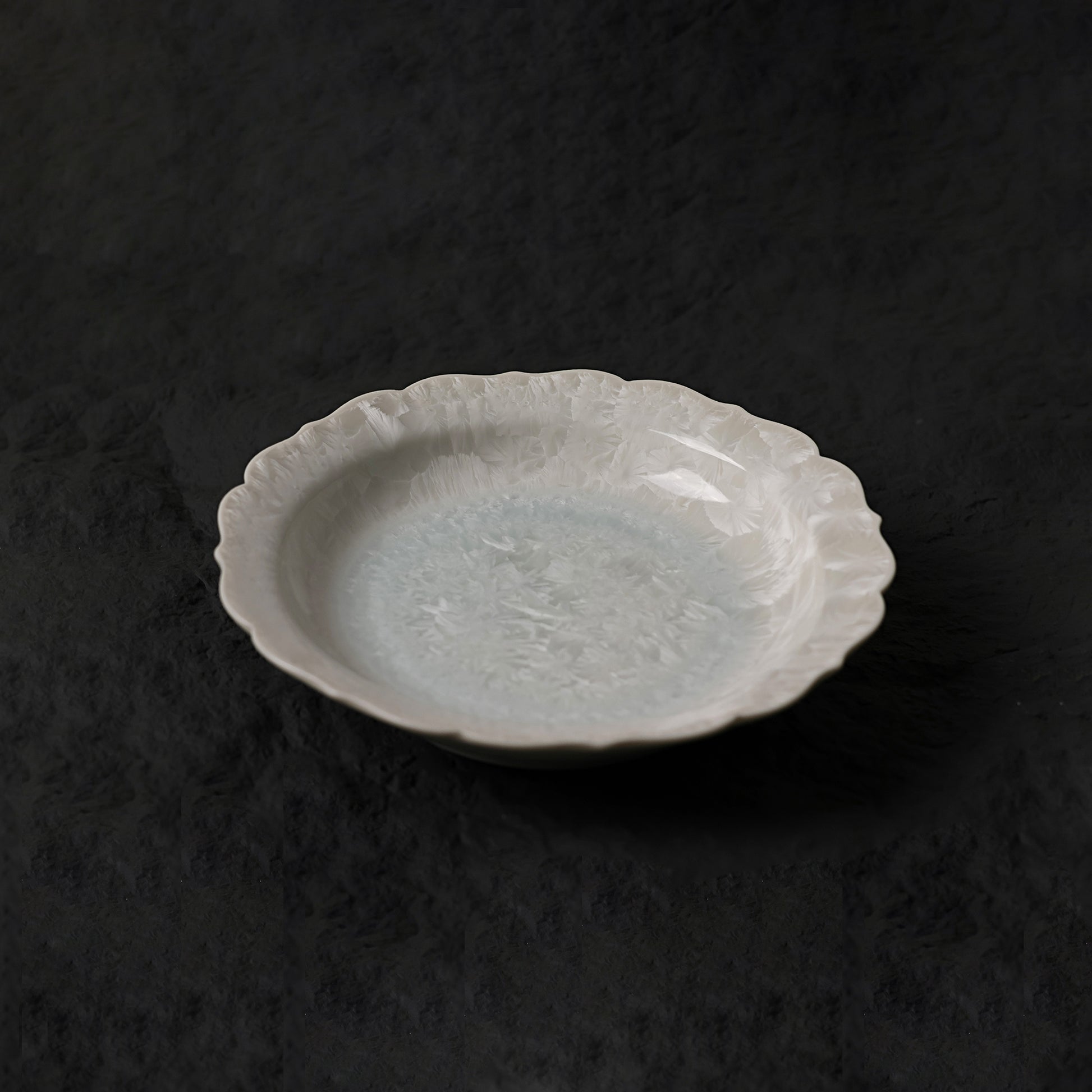 Ice White-Blue Floral Edge Deep Dessert Plate – 6.2” Handmade Ceramic Plate - Je t'aime Resolute
