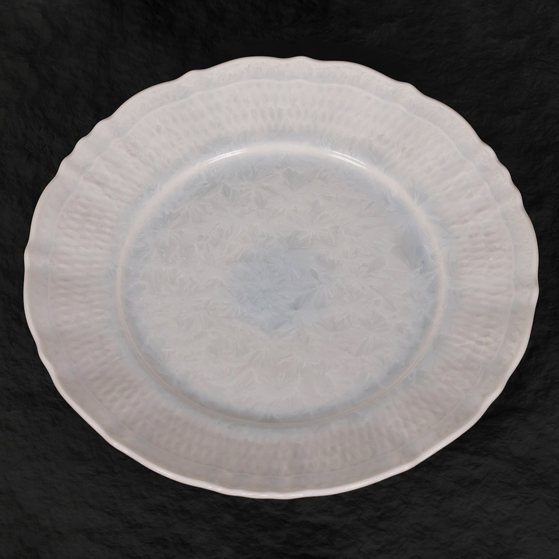Glacier Veil | Handmade Ceramic Crystalline Glaze Dinner Plate with Floral Rim - Je t'aime Resolute