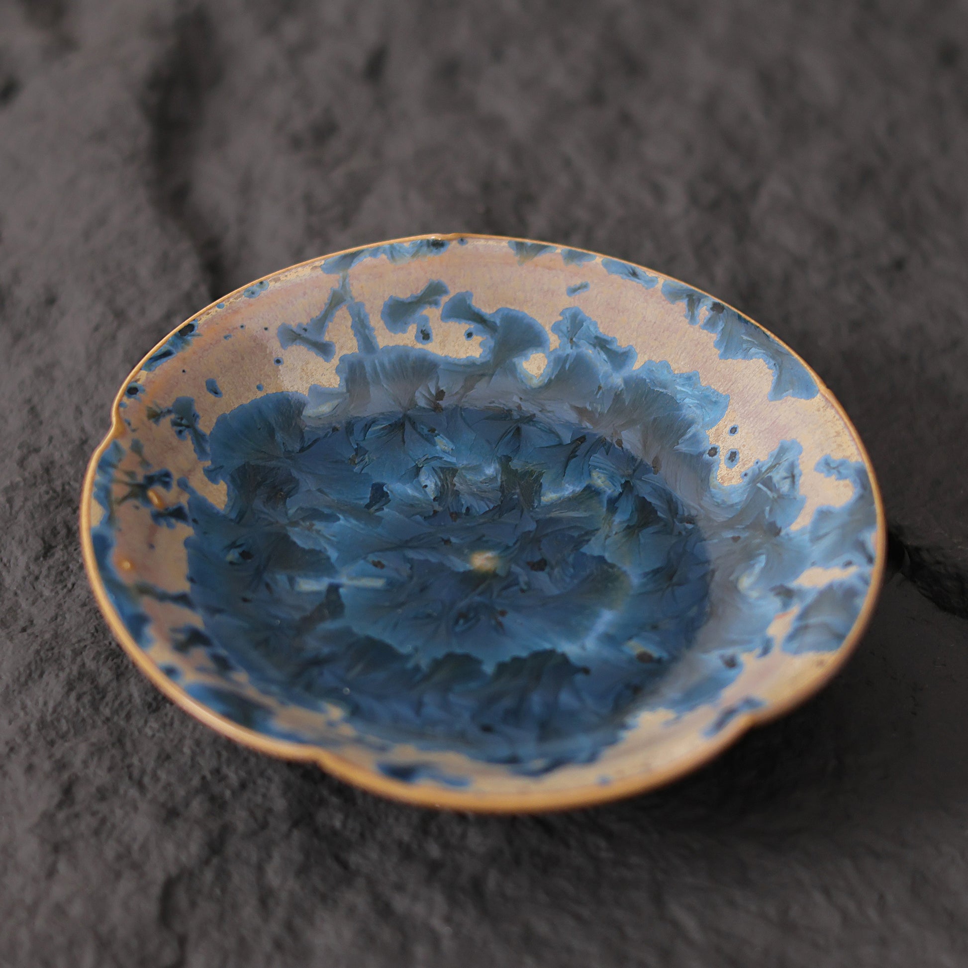 Indigo Bloom | Handmade Ceramic Crystalline Glaze Chinese Tea Bowl & Saucer Set - Je t'aime Resolute