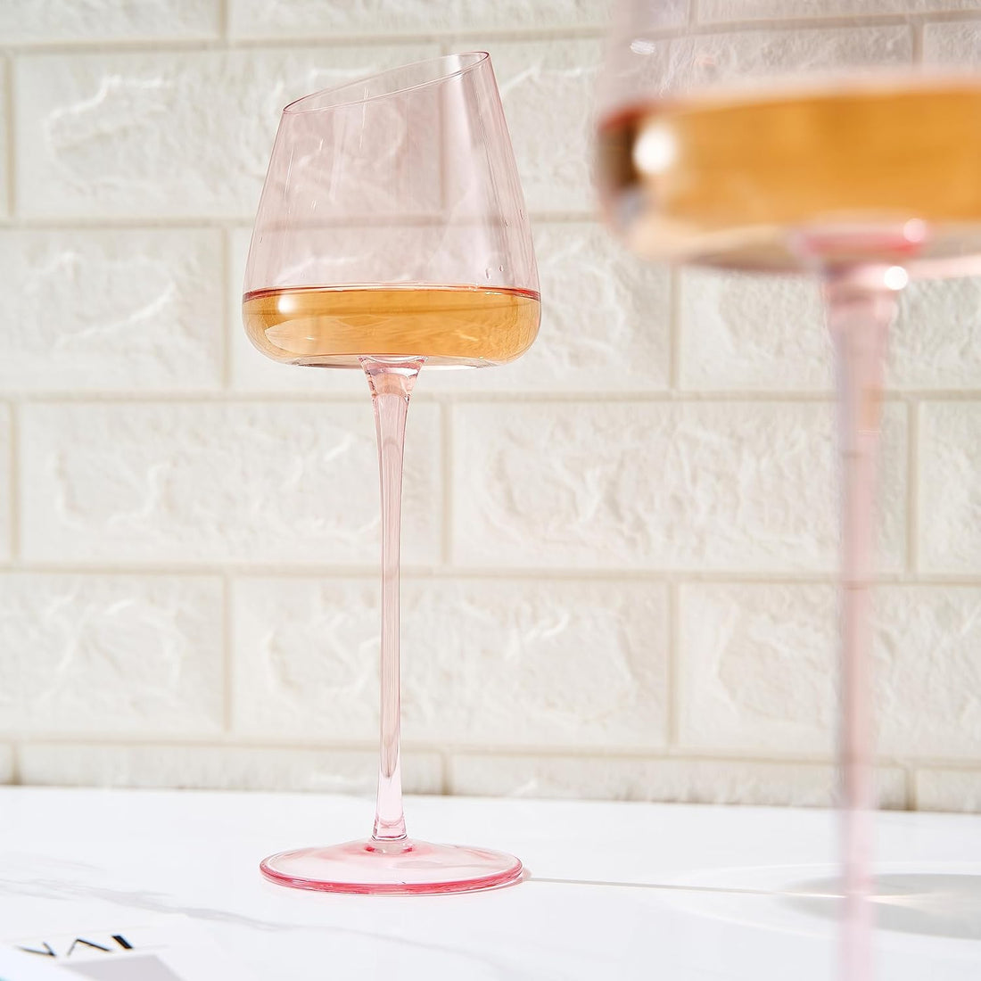 JR Handcrafted Flamingo Red Crystal Goblet for Red Wine and Cocktails - Je t'aime Resolute