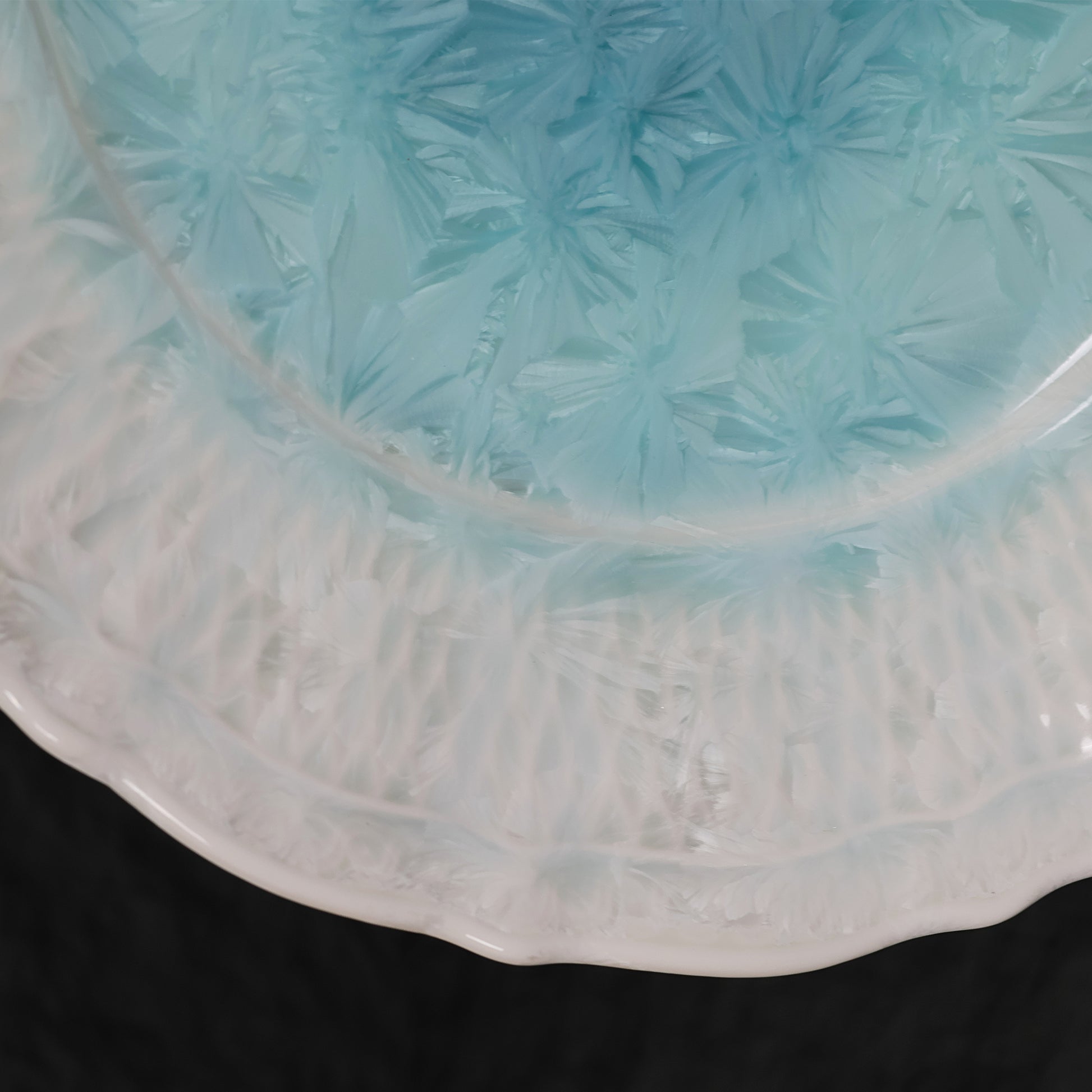 Frozen Lake | Handmade Ceramic Crystalline Glaze Dinner Plate with Floral Rim - Je t'aime Resolute