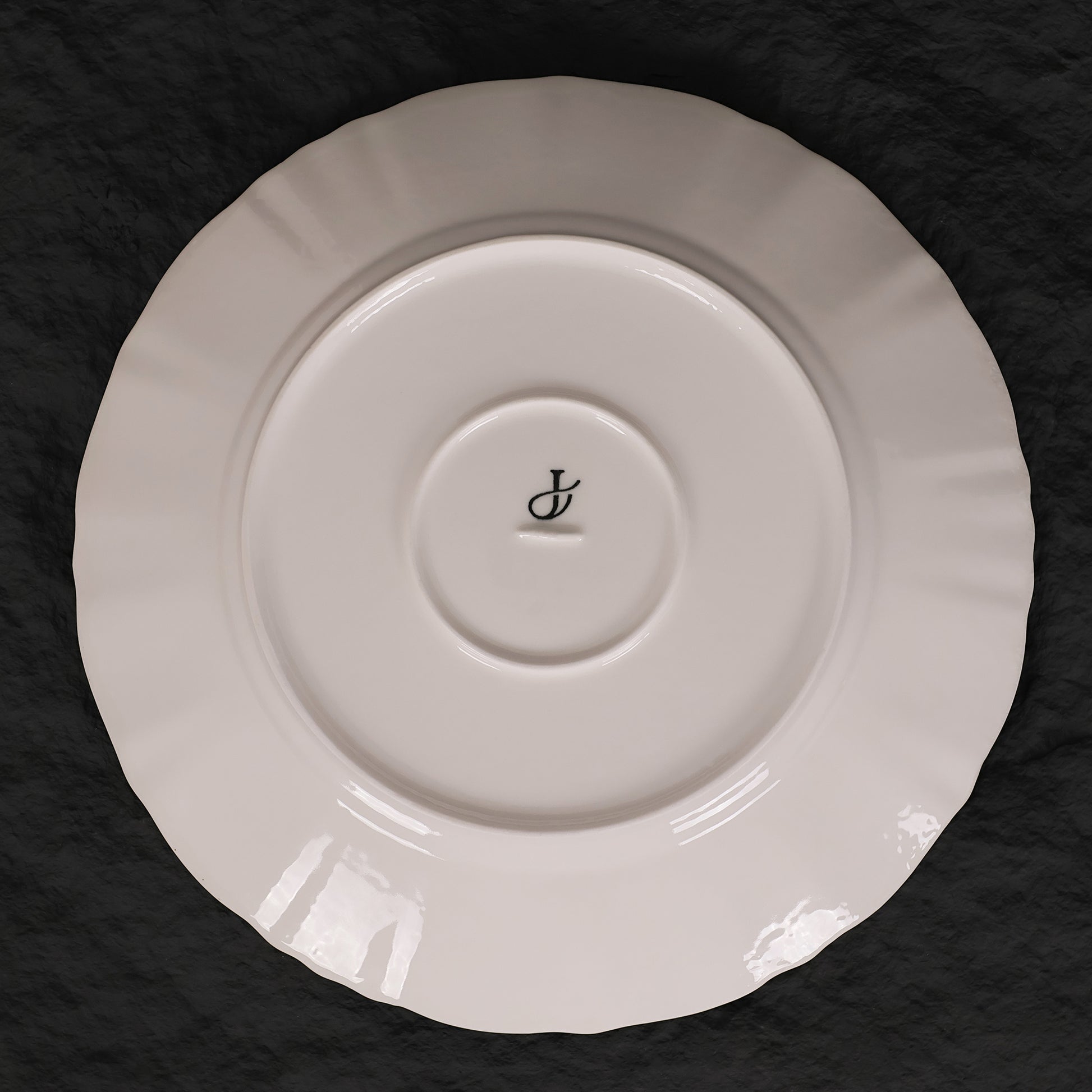 Frozen Lake | Handmade Ceramic Crystalline Glaze Dinner Plate with Floral Rim - Je t'aime Resolute