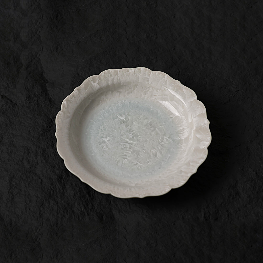Ice White-Blue Floral Edge Deep Dessert Plate – 6.2” Handmade Ceramic Plate - Je t'aime Resolute