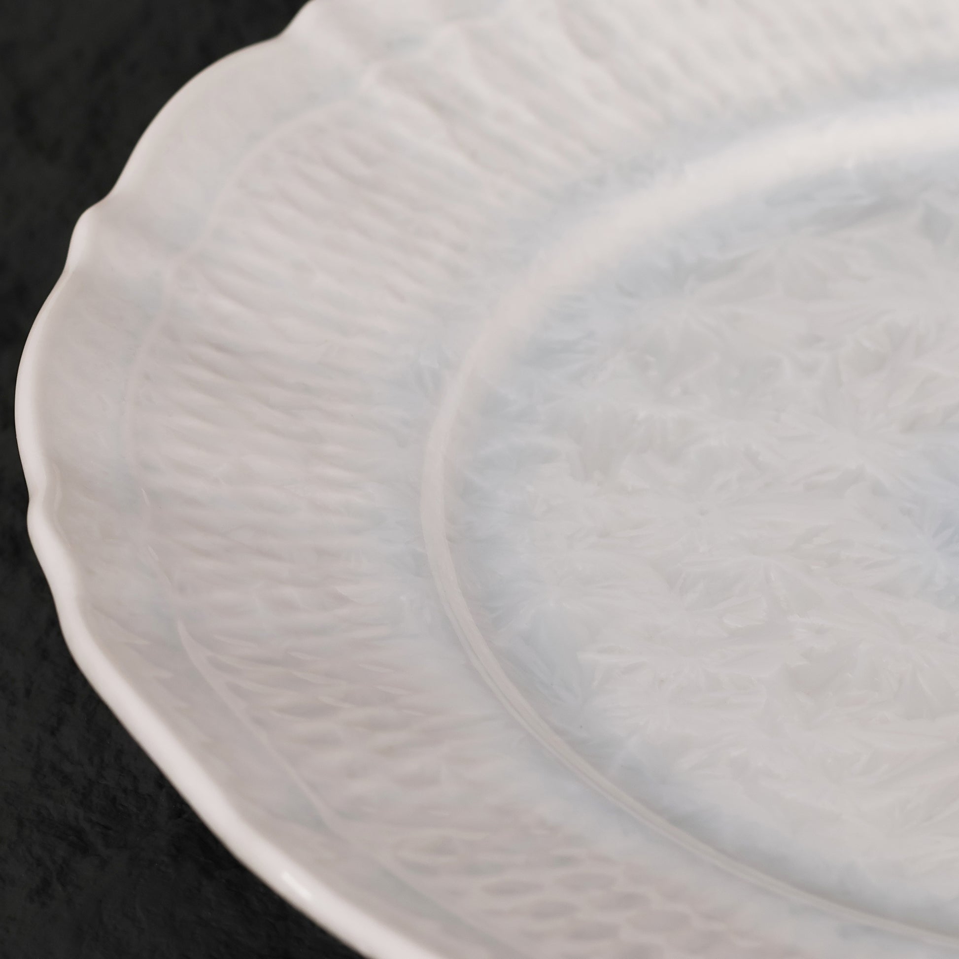 Glacier Veil | Handmade Ceramic Crystalline Glaze Dinner Plate with Floral Rim - Je t'aime Resolute