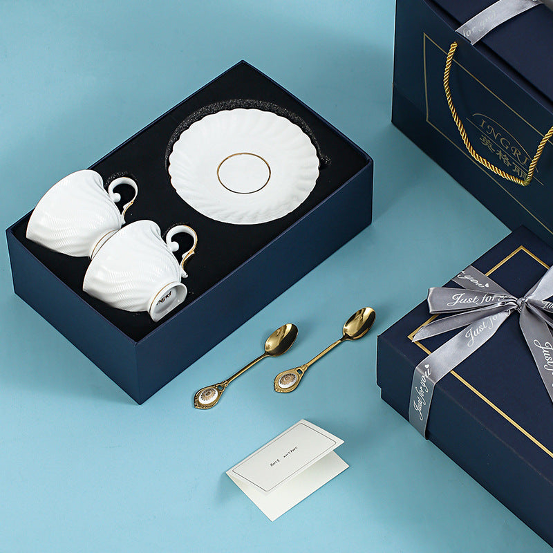 INGRI Ocean Blue Series - Handcrafted Bone China Tea Set - Je t'aime Resolute