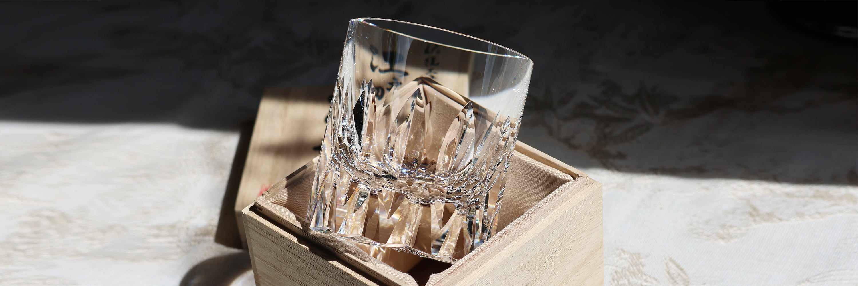 slider image slider_item_AtxyCb