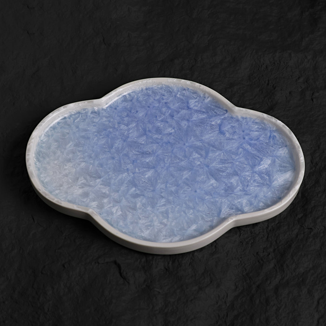 Plats peu profonds à glaçure cristalline bleu marine