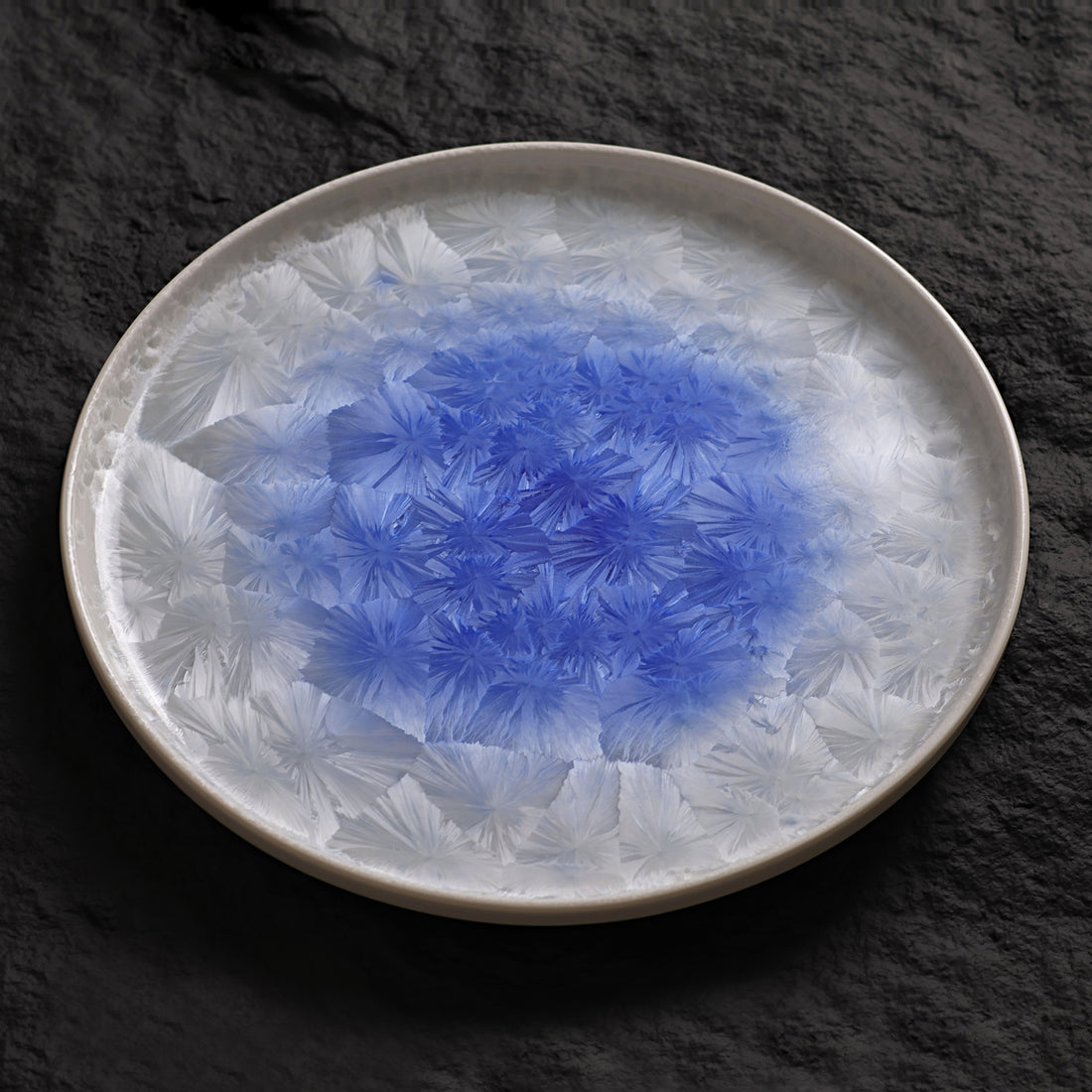 Assiette à steak émaillée cristalline bleu marine