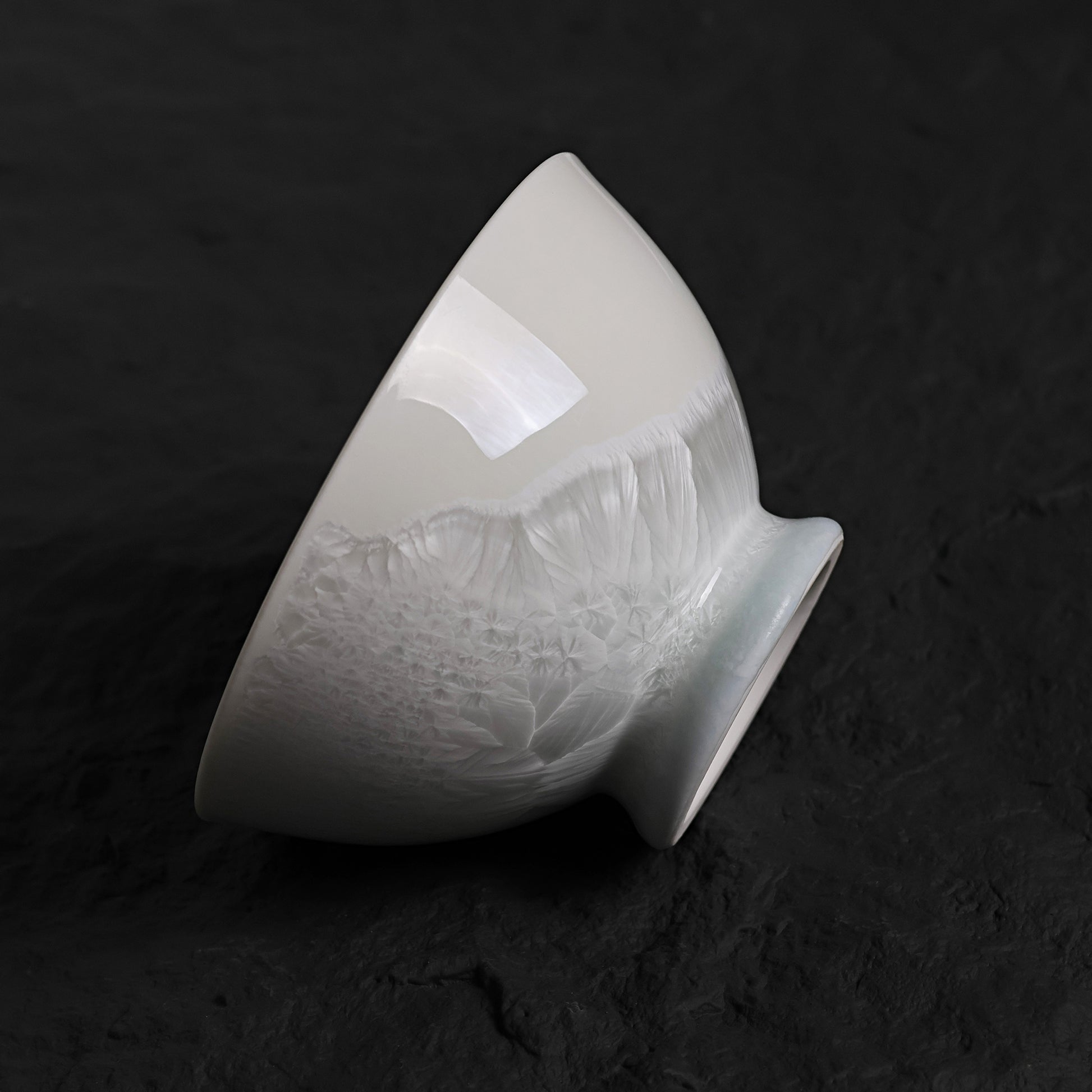 Marine Blue Smooth Crystalline Glaze Soup Bowl –  4.7"Handmade Ceramic Bowl - Je t'aime Resolute