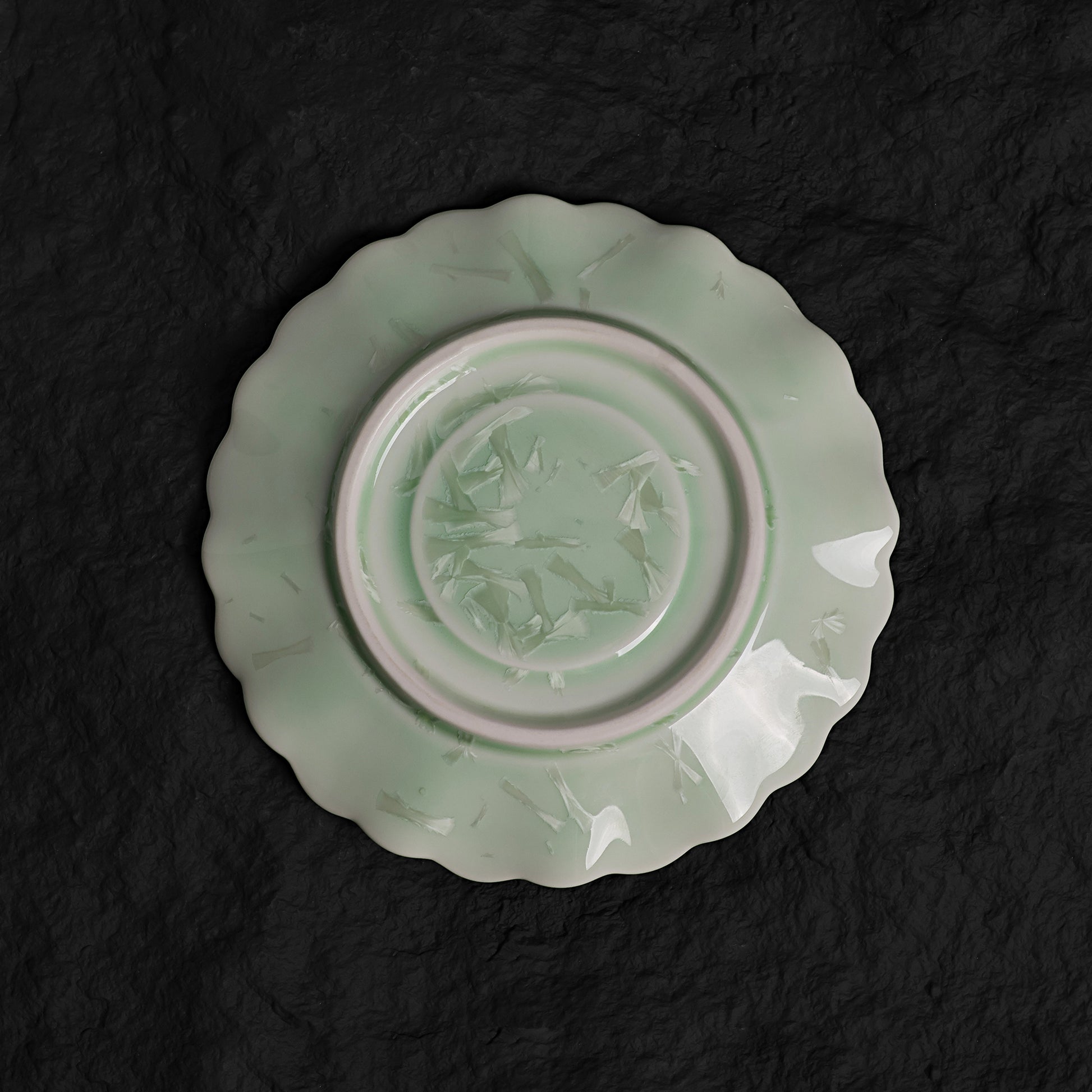 Pistachio Green Crystalline Glaze Tea Saucer – 6” Handmade Ceramic Plate with Interlaced Fan Crystal Patterns - Je t'aime Resolute