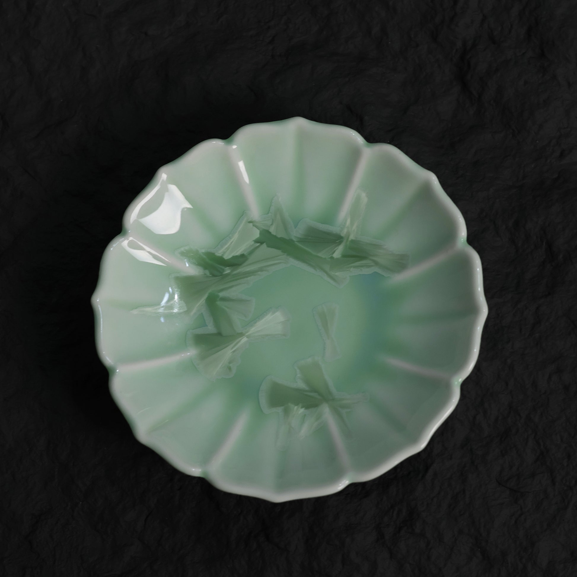 Pistachio Green Crystalline Glaze Floral Edge Mini Dessert Plate – 4.1” Handmade Ceramic Plate - Je t'aime Resolute
