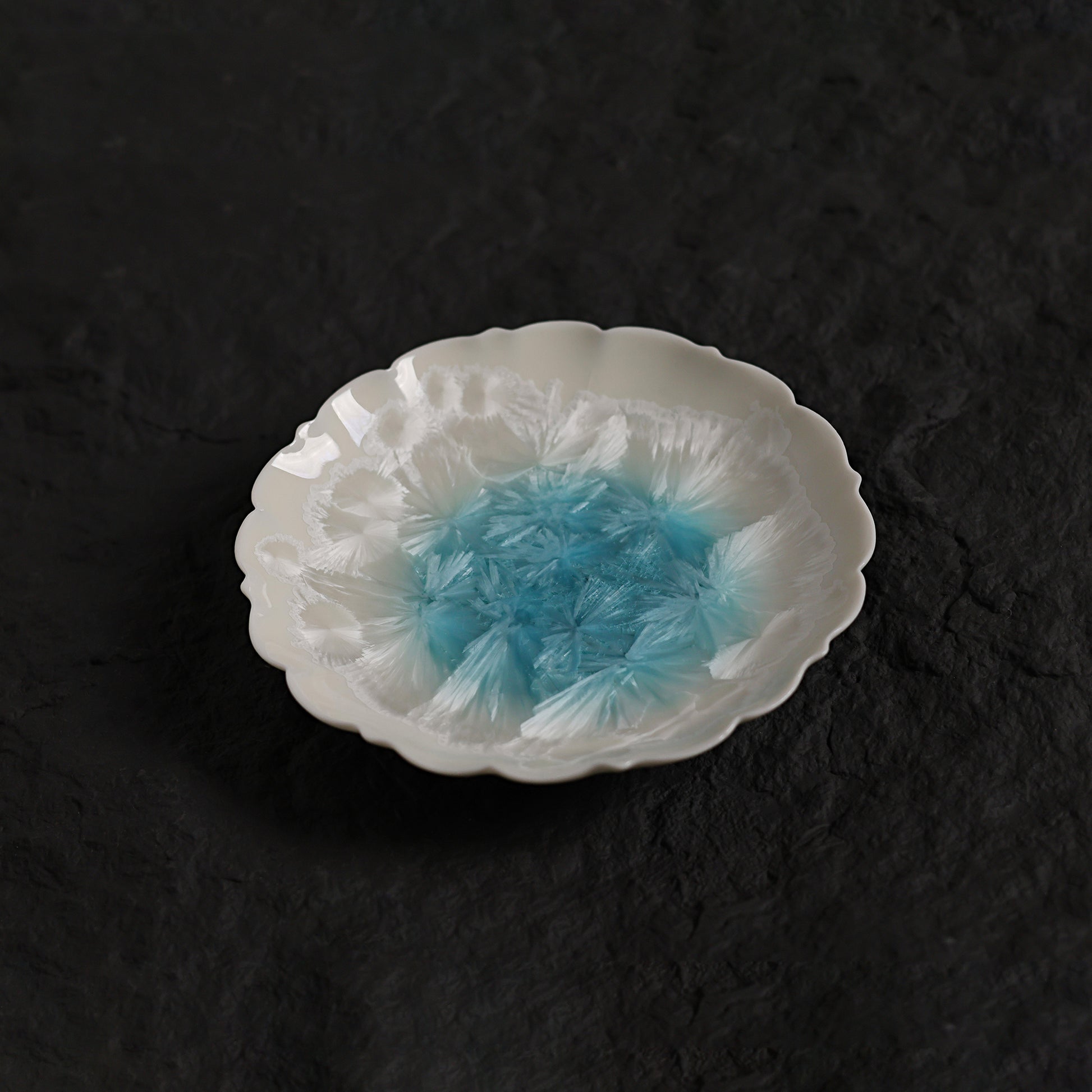 Ice White-Blue Crystalline Glaze Floral Edge Mini Dessert Plate – 4.1”Handmade Ceramic Plate - Je t'aime Resolute