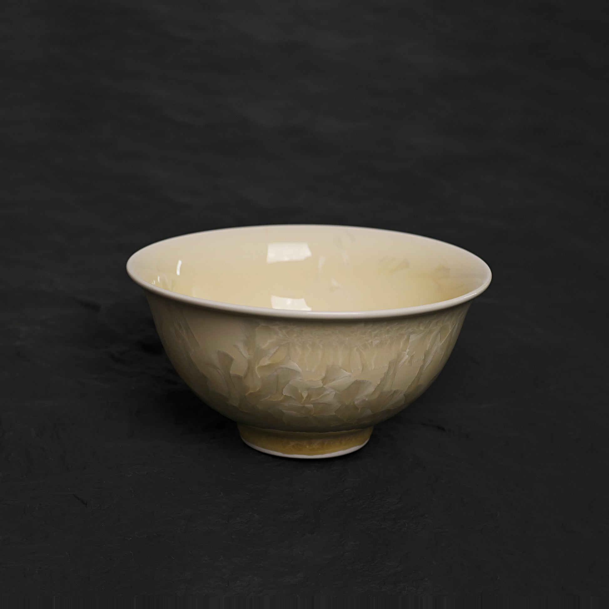 Light Yellow Crystalline Glaze Smooth Soup Bowl – 13.2” Handmade Ceramic Bowlght Yellow Crystalline Glaze Soup Bowls - Je t'aime Resolute