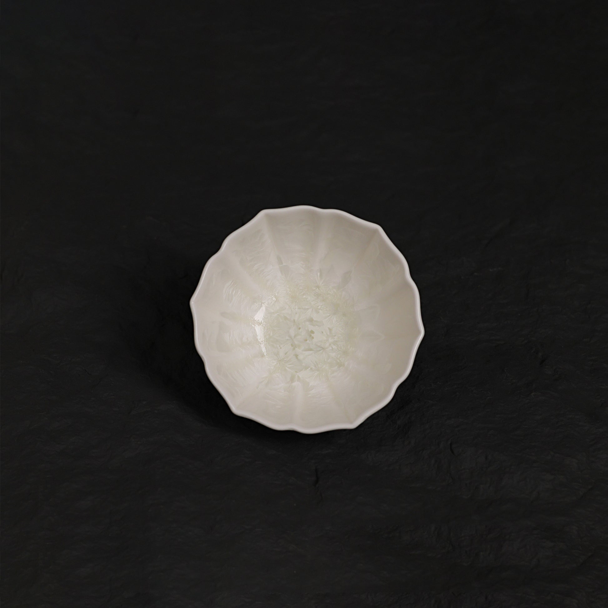 White & Deep Blue Crystalline Glaze Handmade Tea Cup – Small Ceramic Cup - Je t'aime Resolute