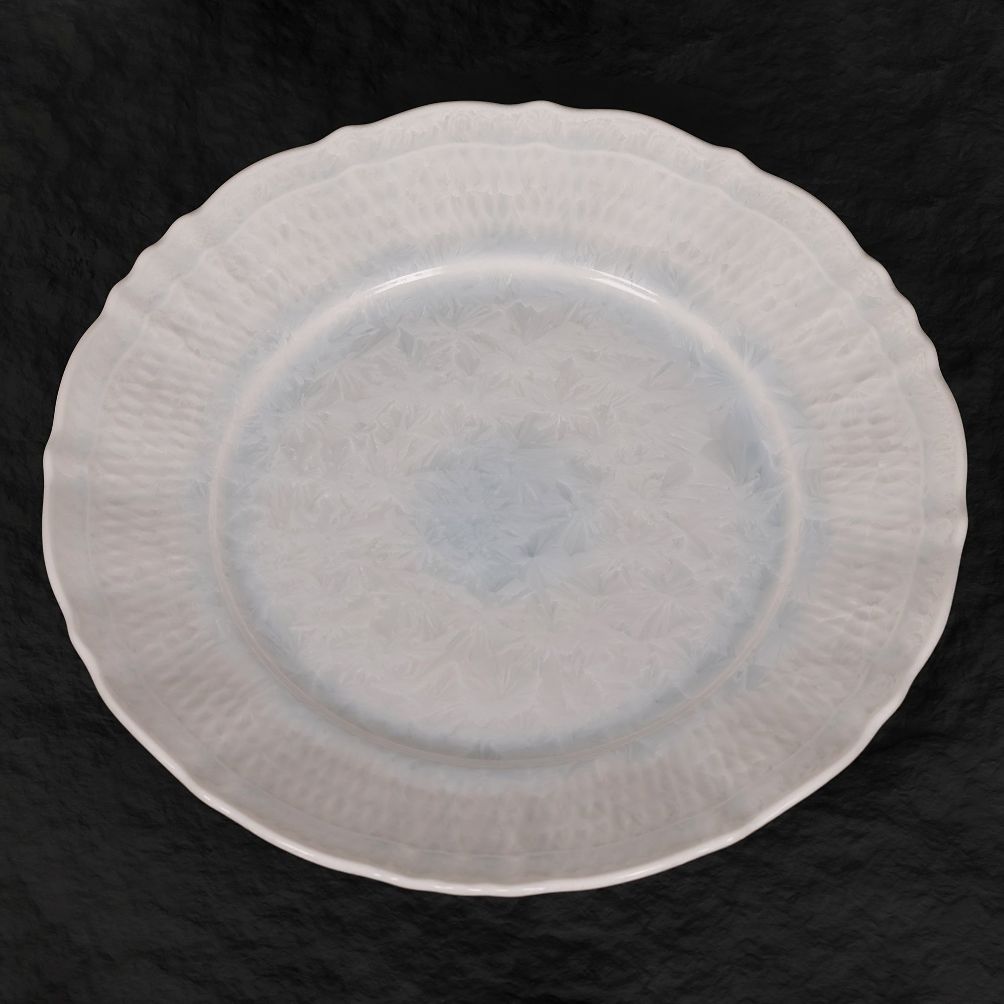 Glacier Veil | Handmade Ceramic Crystalline Glaze Dinner Plate with Floral Rim - Je t'aime Resolute