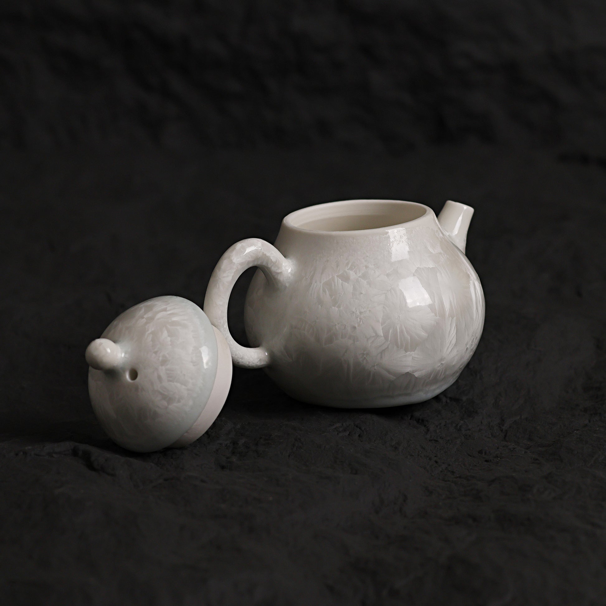 Mini Glacier White Crystalline Glaze Teapot - Je t'aime Resolute