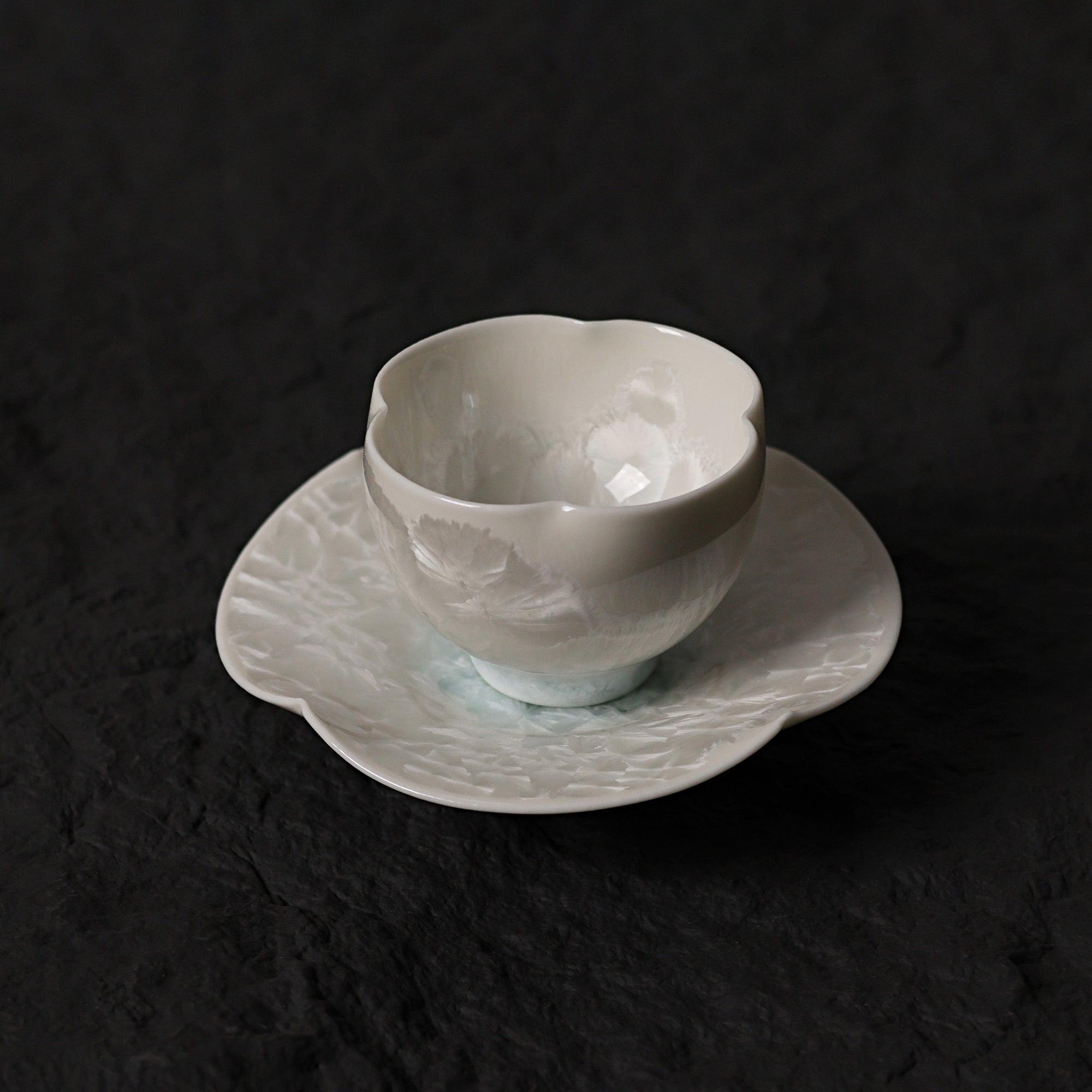 Glacier Veil | Floral-shaped Handmade Ceramic Crystalline Glaze Mini Teaware-Tea Cup&Saucer Set - Je t'aime Resolute