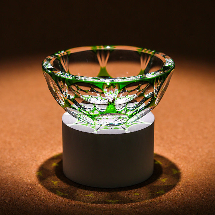 Edo Kiriko Emerald Green Crystal Glass Cup Small Sake Cup Hand-Engraved Tea Tasting Cup Japanese Sake Cup Spirits Cup - Je t'aime Resolute