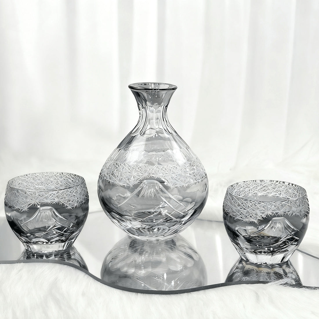 Edo Kiriko Handcrafted Mount Fuji Gradient Sake Glass Set - Je t'aime Resolute